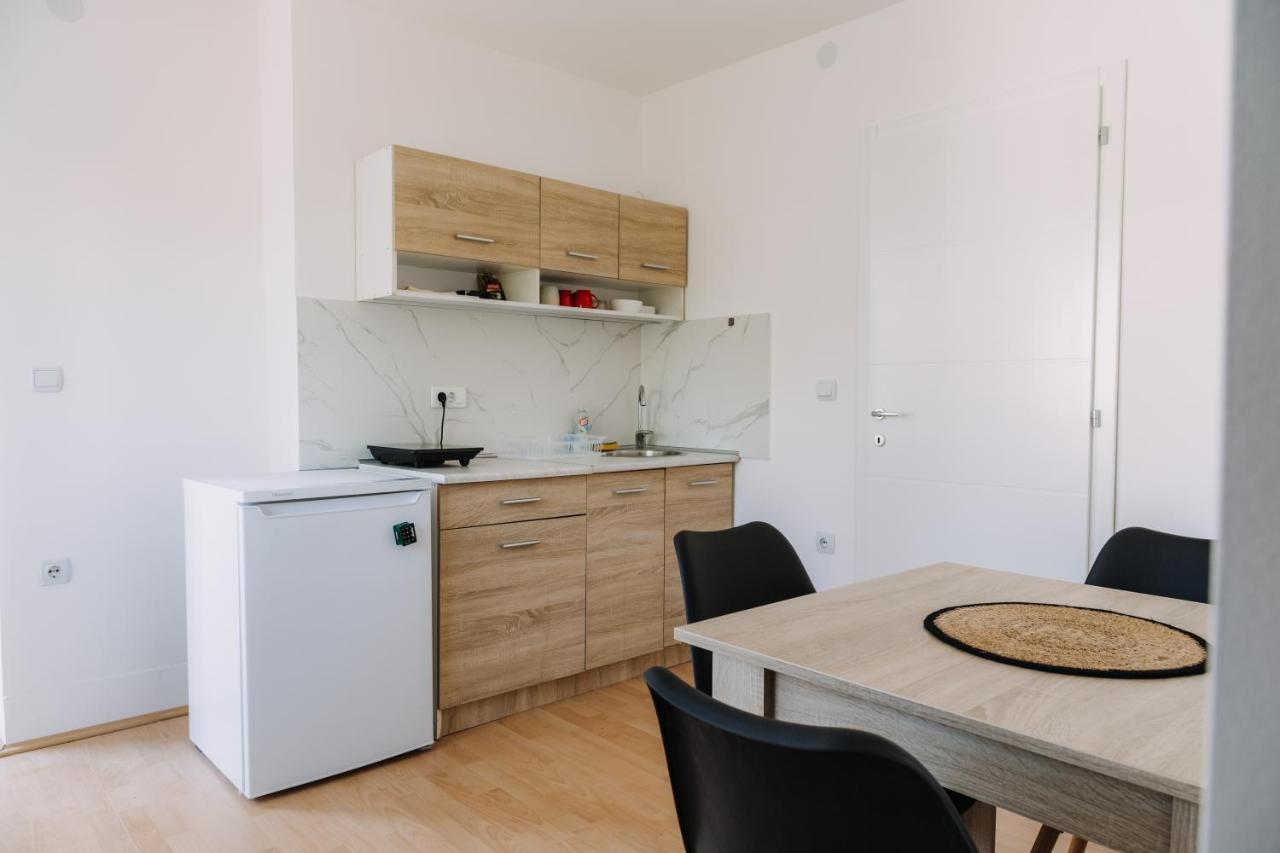 Constantin Inn Nis Bagian luar foto